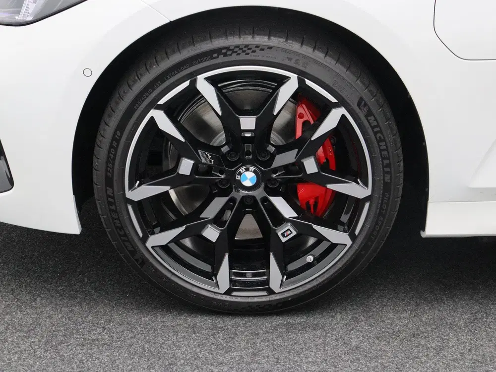 BMW 3-serie Touring 330e M Sport Edition uit 2026, foto 8