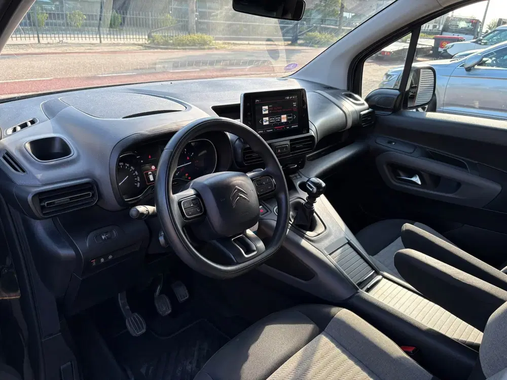Citroën Berlingo Citroen Berlingo 1.2 PureTech Shine TREKHA uit 2019, foto 11