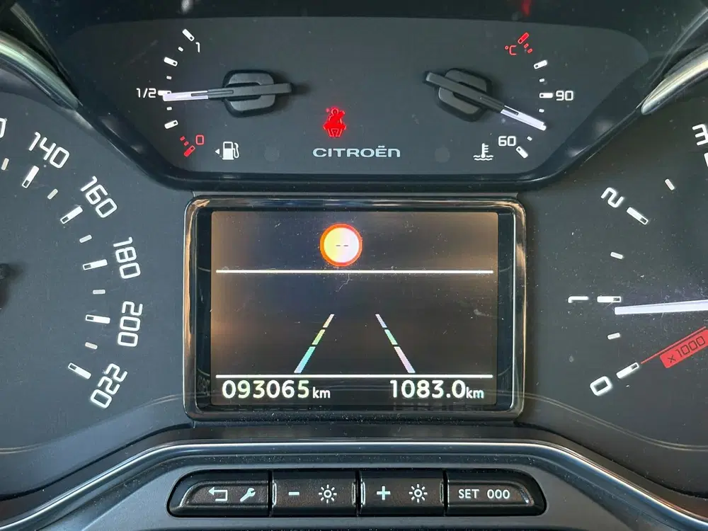 Citroën Berlingo Citroen Berlingo 1.2 PureTech Shine TREKHA uit 2019, foto 15