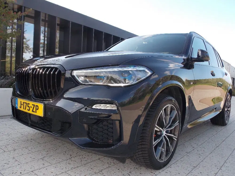 BMW X5 Xdrive 3.0d 265 pk High Executive M-Perf. uit 2019, foto 4