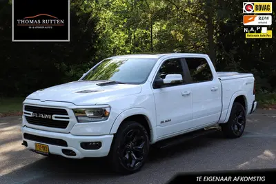 Dodge RAM 5.7 V8 4x4 Crew Cab Laramie Sport 2024 NAP uit 2024