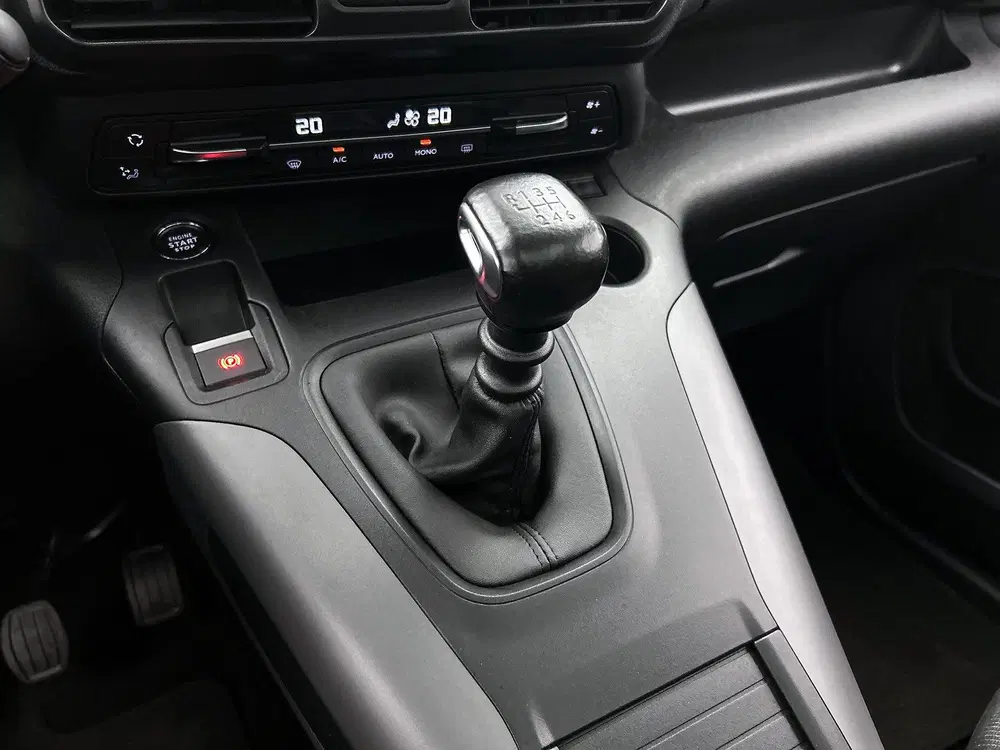 Toyota Proace City 1.2 Turbo Dynamic uit 2020, foto 13