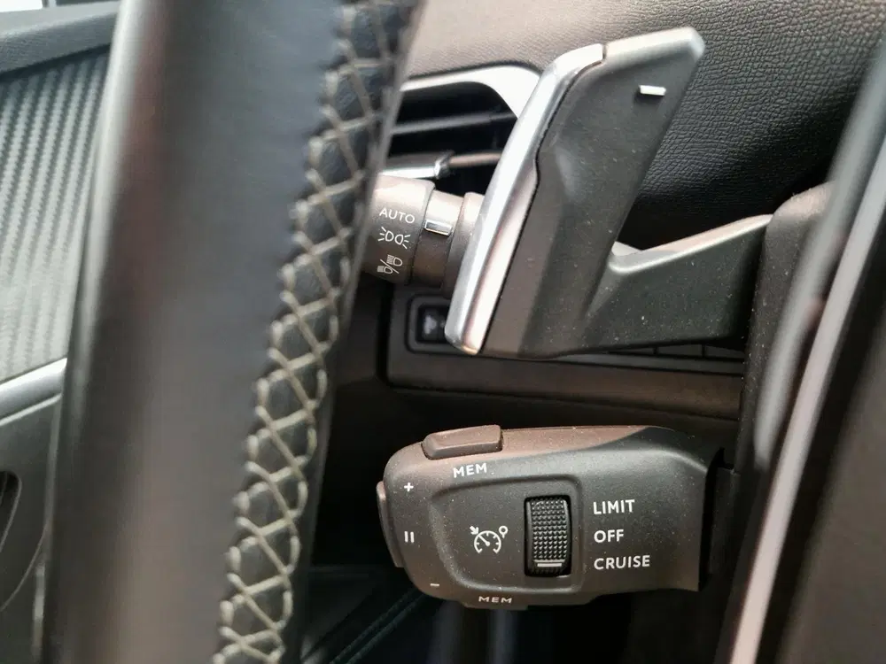 Peugeot 3008 1.6 Plug-in-Hybrid 225pk Allure SOH 94 uit 2022, foto 15