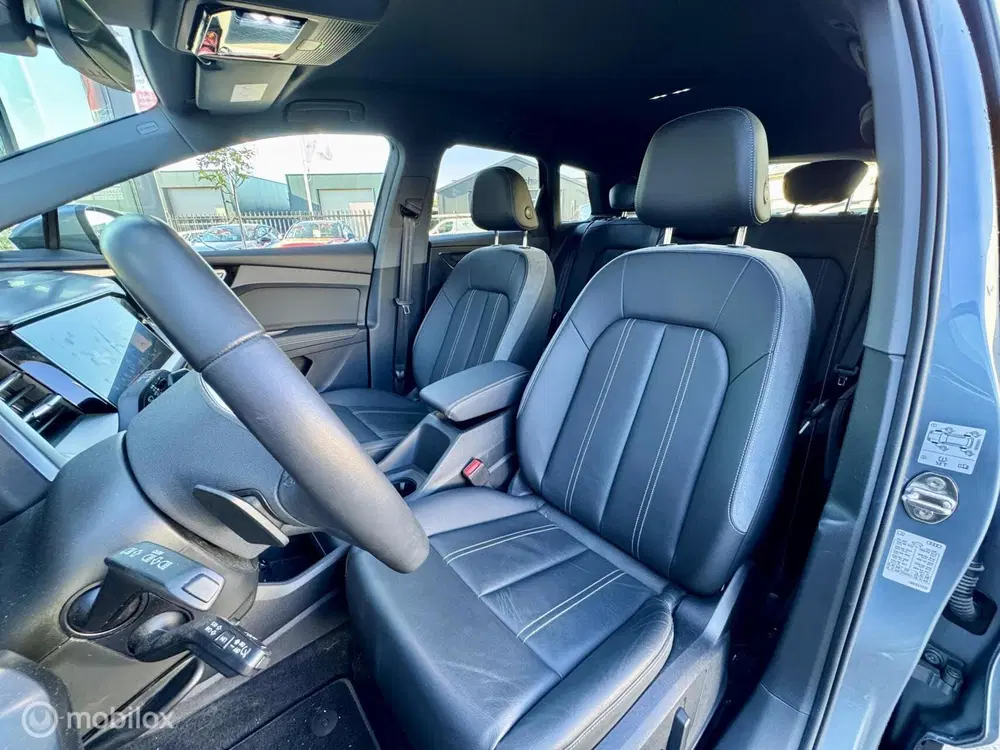 Audi Q4 e-tron 40 S edition 77 kWh Platinum Pack uit 2022, foto 13