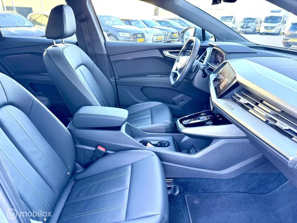 Audi Q4 e-tron 40 S edition 77 kWh Platinum Pack uit 2022, foto 14
