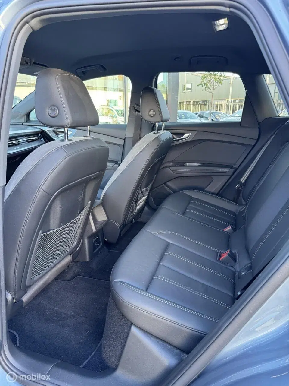 Audi Q4 e-tron 40 S edition 77 kWh Platinum Pack uit 2022, foto 15