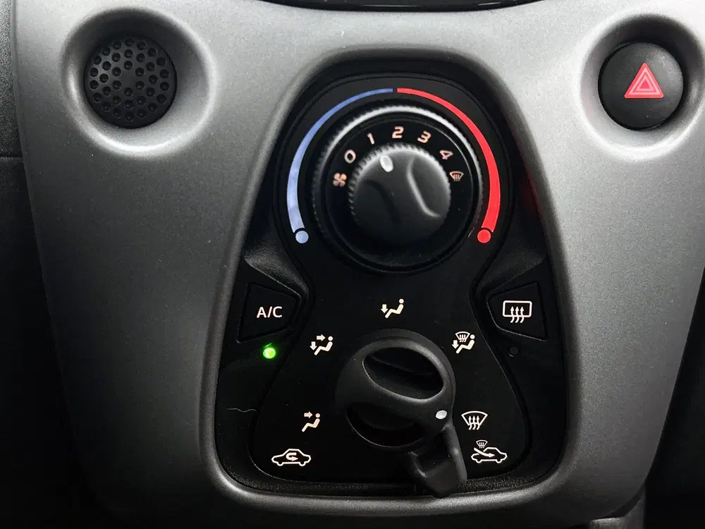 Toyota Aygo 1.0 VVT-i x-play limited uit 2019, foto 11