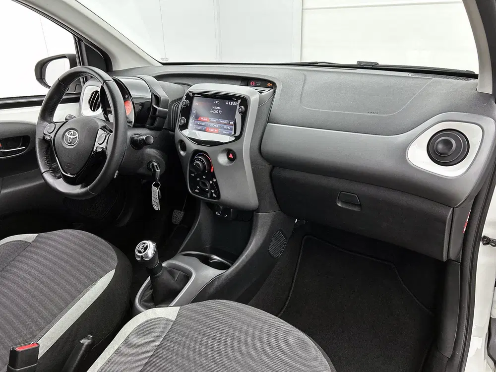 Toyota Aygo 1.0 VVT-i x-play limited uit 2019, foto 6