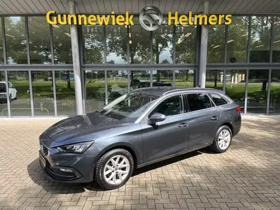 SEAT Leon 1.0 eTSI Style Business Intense uit 2022