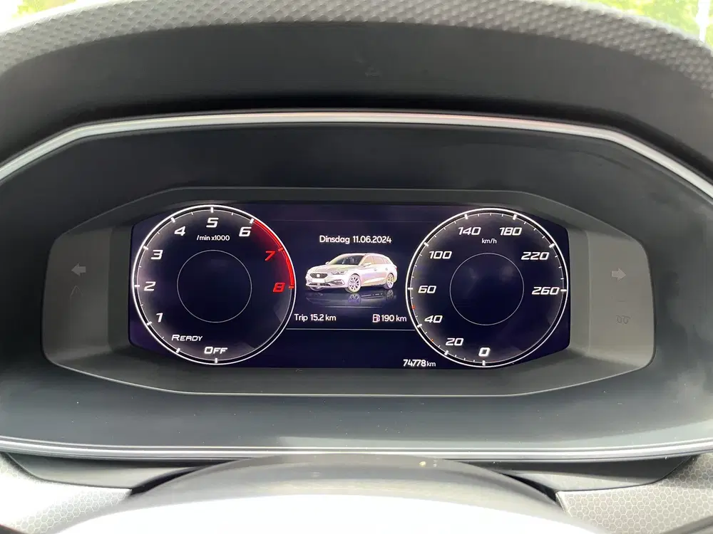 SEAT Leon 1.0 eTSI Style Business Intense uit 2022, foto 5