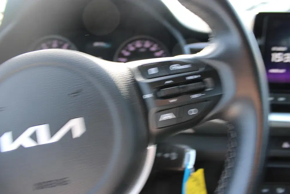 Kia Stonic 1.0 T-GDi MHEV DynamicLine Climate control uit 2023, foto 15