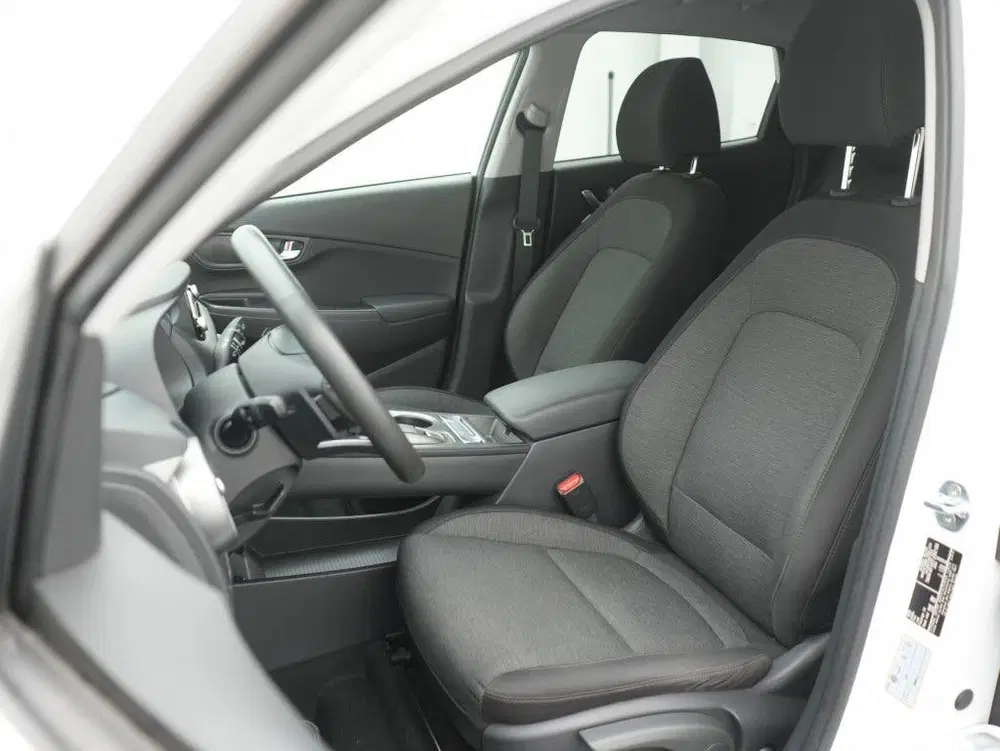 Hyundai KONA EV Comfort 39 kWh uit 2023, foto 14