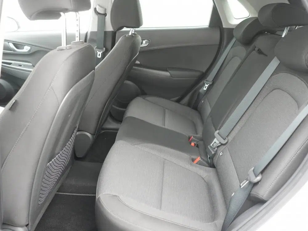 Hyundai KONA EV Comfort 39 kWh uit 2023, foto 15