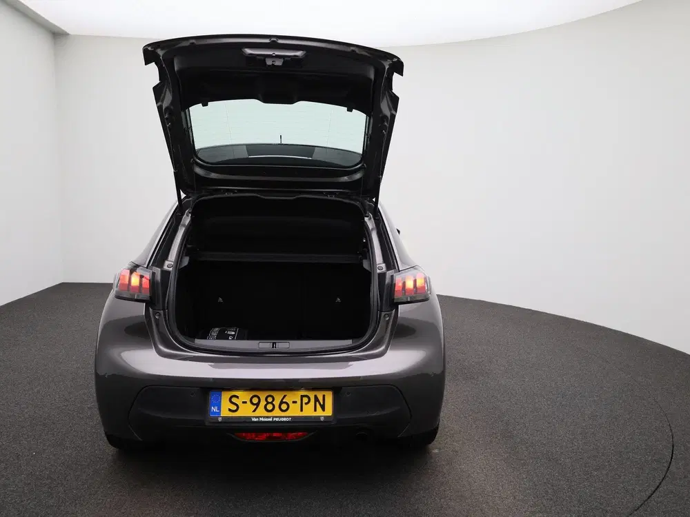 Peugeot 208 1.2 PureTech Active Pack uit 2023, foto 11