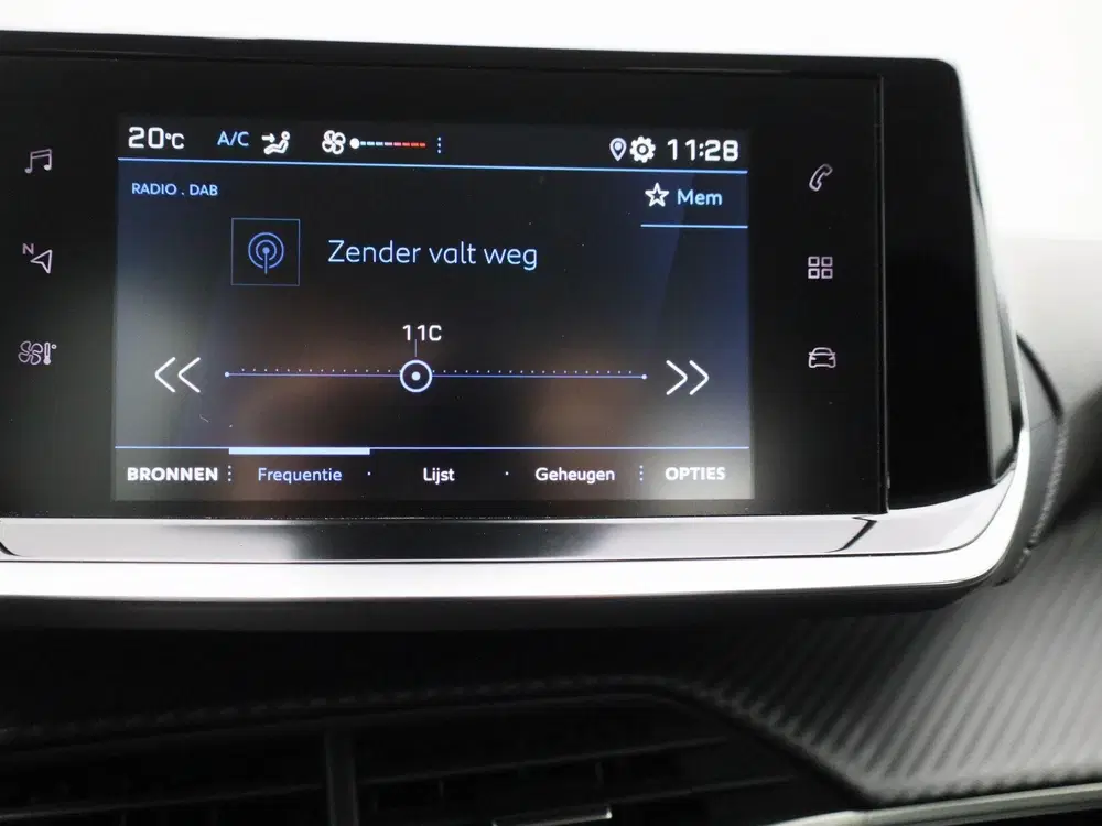Peugeot 208 1.2 PureTech Active Pack uit 2023, foto 14
