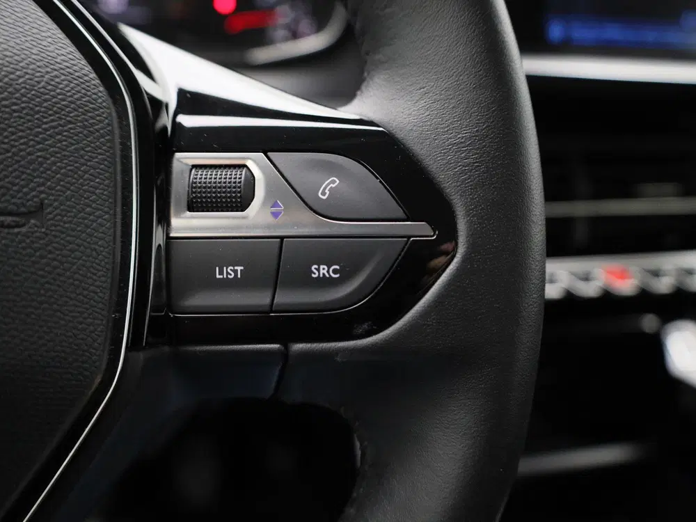 Peugeot 208 1.2 PureTech Active Pack uit 2023, foto 15
