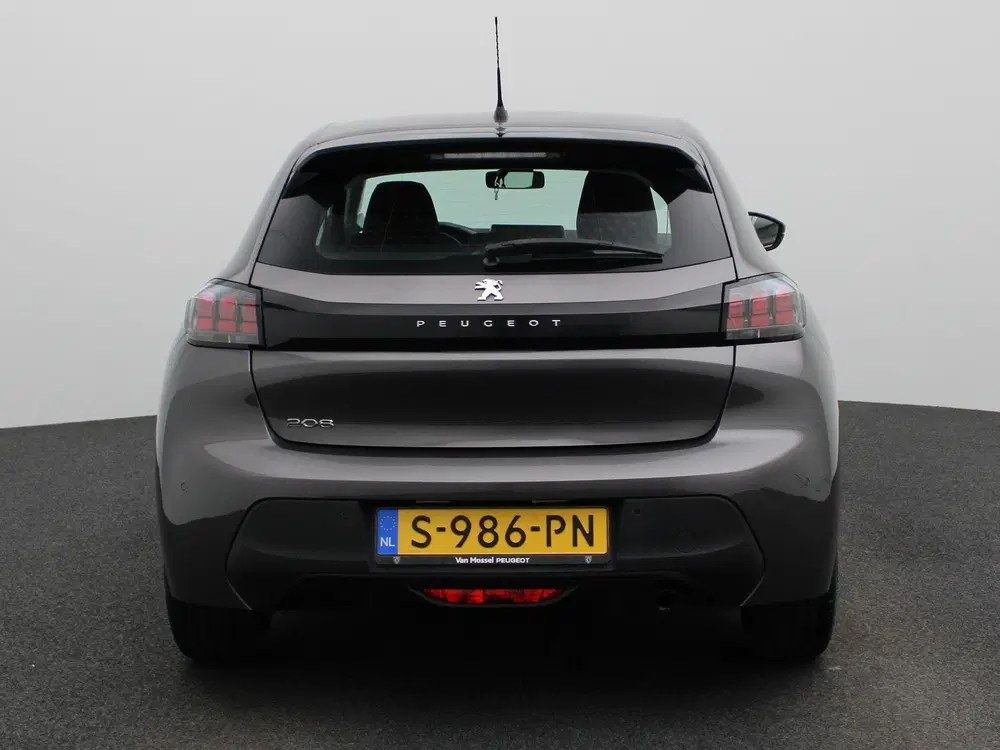 Peugeot 208 1.2 PureTech Active Pack uit 2023, foto 5