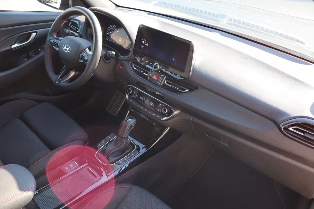 Hyundai i30 1.5 T-GDi MHEV N Line Automaat Apple carpl uit 2025, foto 2
