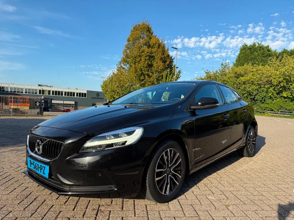 Volvo V40 2.0 D2 Kinetic_Klaar voor de Taxi_NETTE AU uit 2019, foto 13