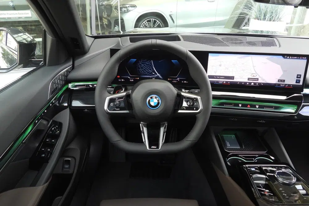 BMW i5 eDrive40 M Sport uit 2026, foto 2