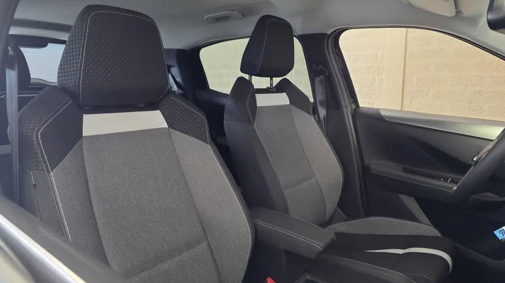 Opel Frontera 1.2 T. Hybrid GS uit 2025, foto 9
