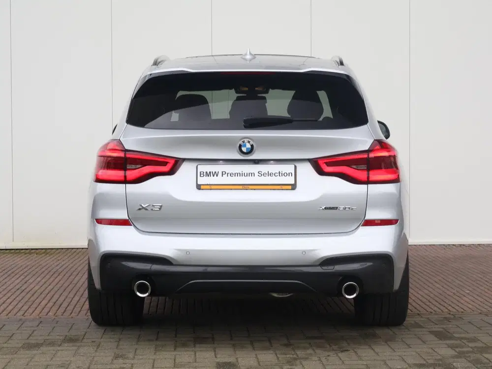 BMW X3 xDrive30e eDrive Edition uit 2021, foto 13