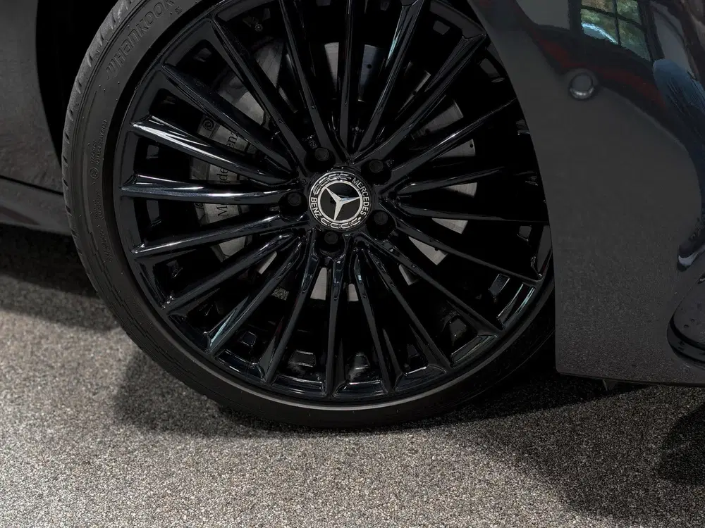 Mercedes-Benz C-Klasse C300 e C43 AMG Pack uit 2022, foto 9