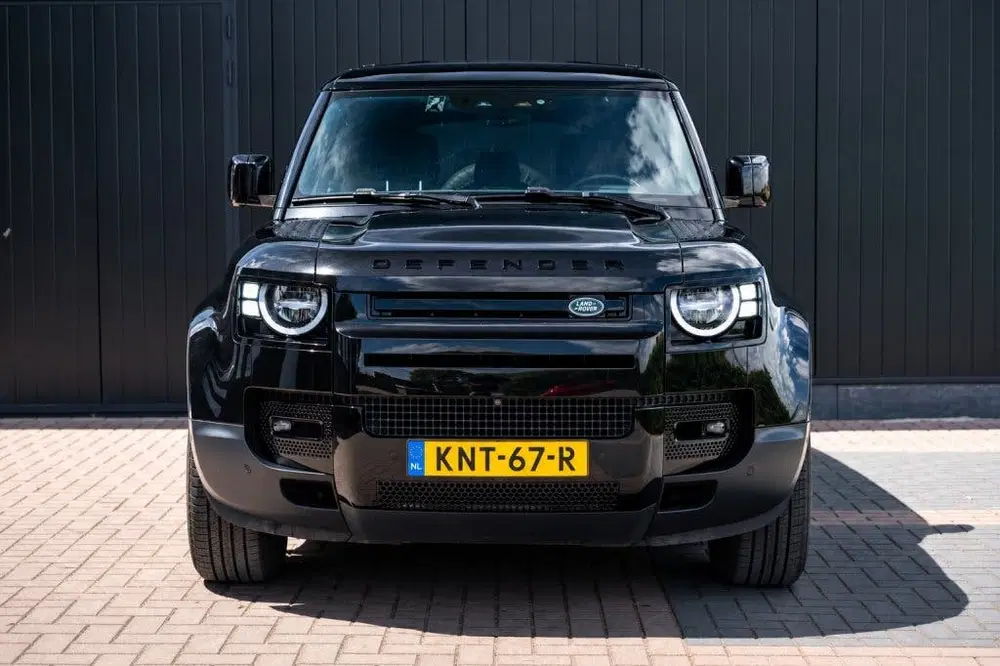 Land Rover Defender 110 2.0 P400e S uit 2024, foto 2