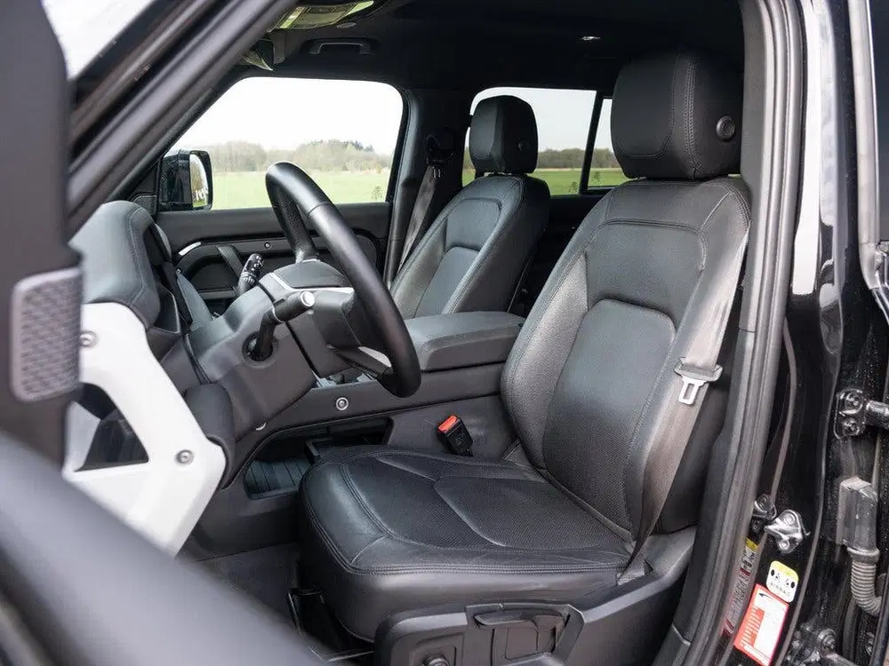 Land Rover Defender 110 2.0 P400e S uit 2024, foto 4