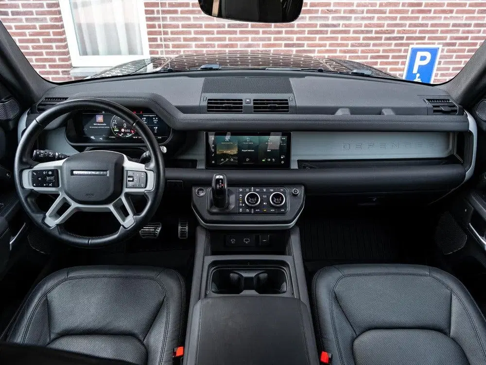 Land Rover Defender 110 2.0 P400e S uit 2024, foto 8
