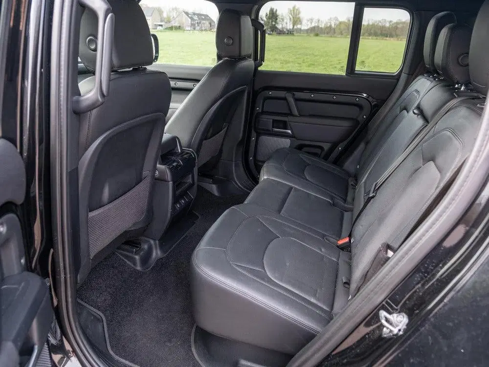 Land Rover Defender 110 2.0 P400e S uit 2024, foto 9