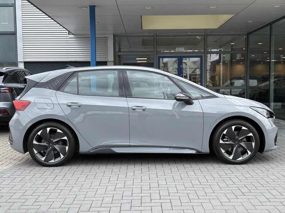 Cupra Born Essential 62 kWh uit 2024, foto 4