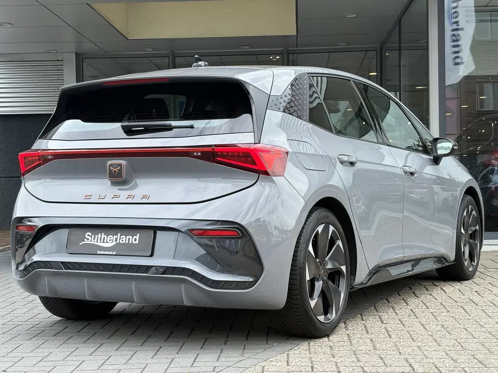 Cupra Born Essential 62 kWh uit 2024, foto 9
