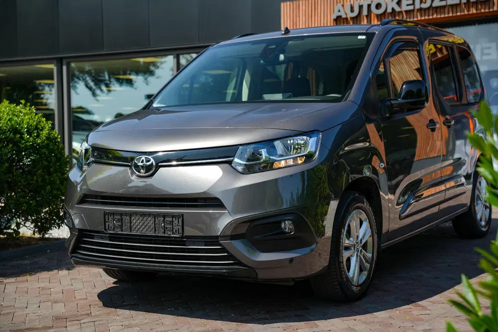 Toyota Proace City Geel Kenteken 5 Persoons Automaat Navi uit 2024, foto 13