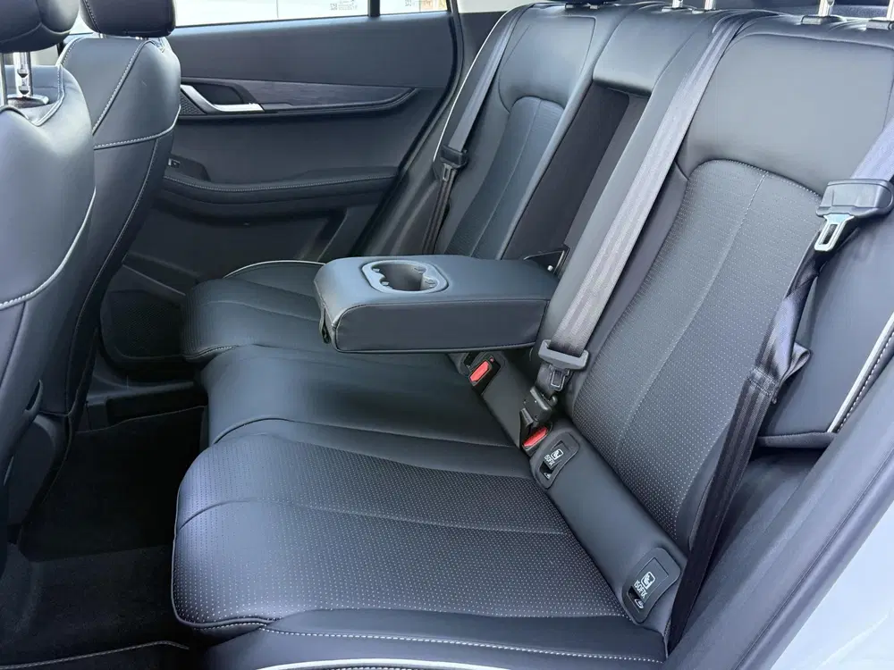 Jaecoo 5 1.5 T-GDi SHS-H Exclusive 19" velgen uit 2026, foto 13