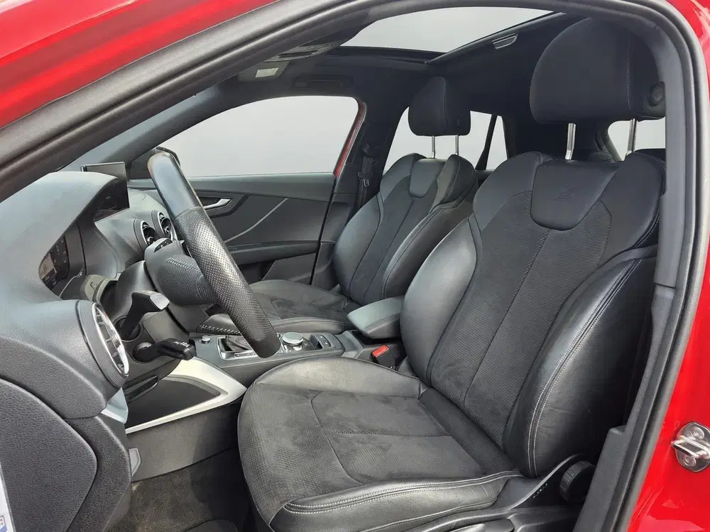 Audi Q2 35 TFSI S Edition 2x S-line uit 2020, foto 6
