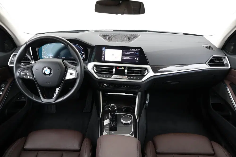 BMW 3-serie 330e eDrive Edition uit 2020, foto 12
