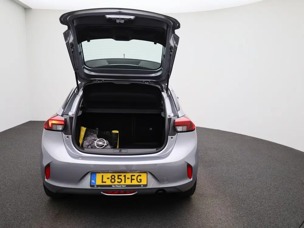 Opel Corsa 1.2 Edition uit 2021, foto 11