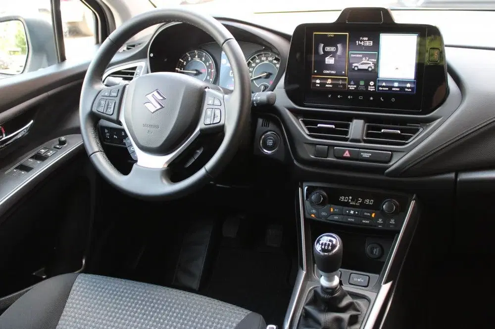Suzuki S-Cross 1.4 Boosterjet Select Smart Hybrid uit 2023, foto 2