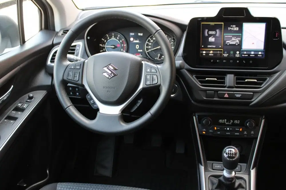 Suzuki S-Cross 1.4 Boosterjet Select Smart Hybrid uit 2023, foto 4