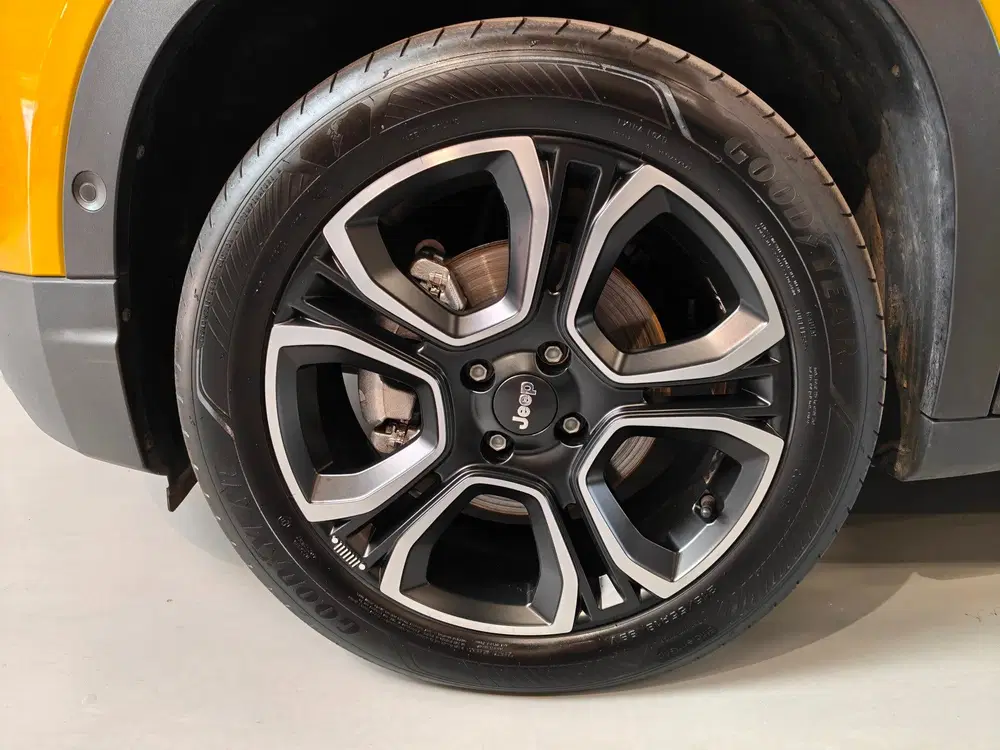 Jeep Avenger Summit 54 kWh uit 2023, foto 4
