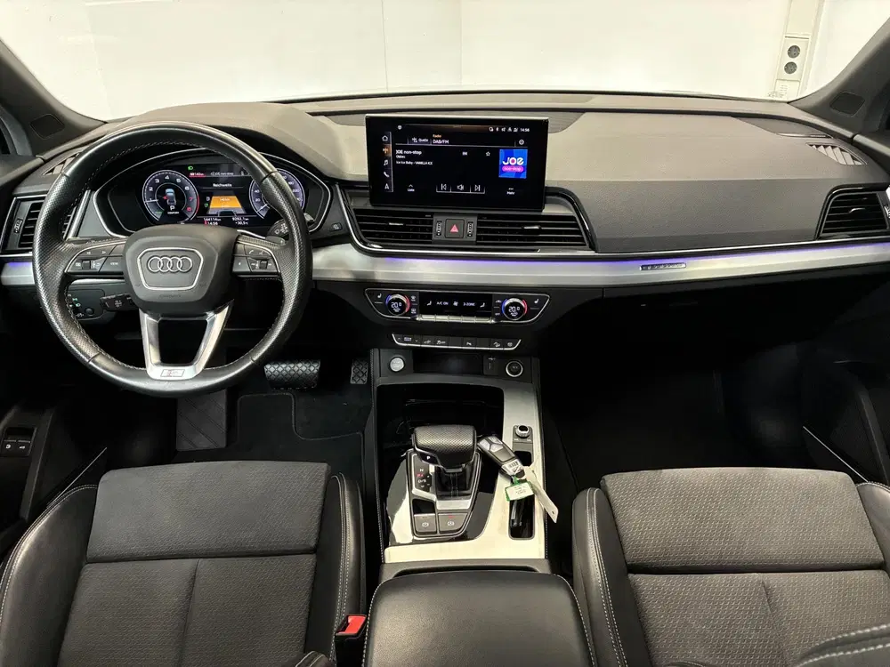 Audi Q5 55 TFSI e S edition uit 2021, foto 12