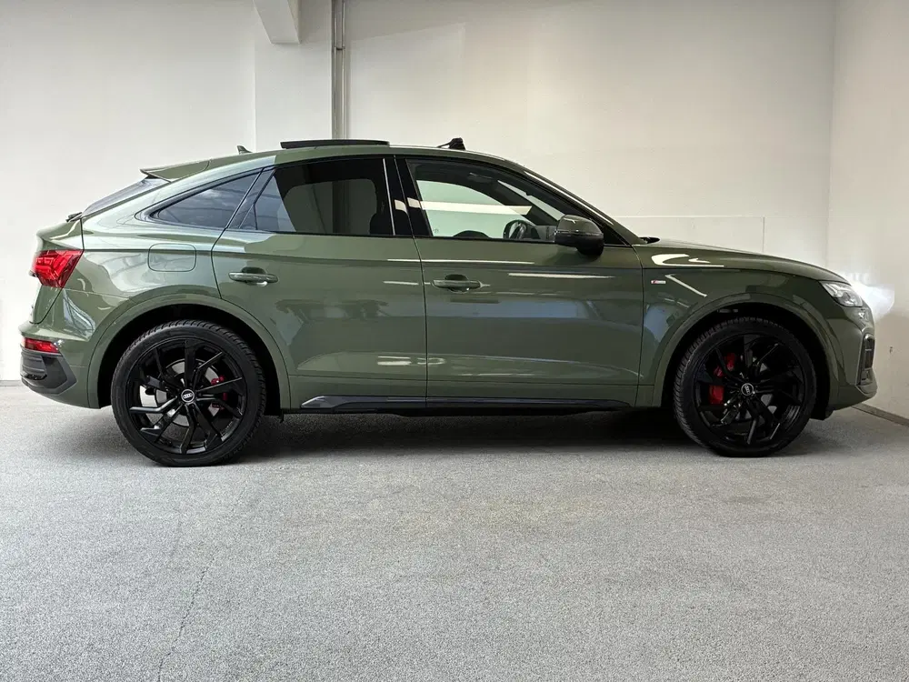 Audi Q5 55 TFSI e S edition uit 2021, foto 8