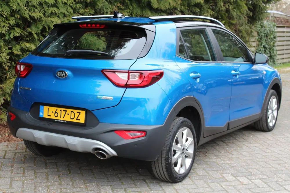 Kia Stonic 1.0 T-GDi MHEV DynamicLine 100PK uit 2021, foto 2