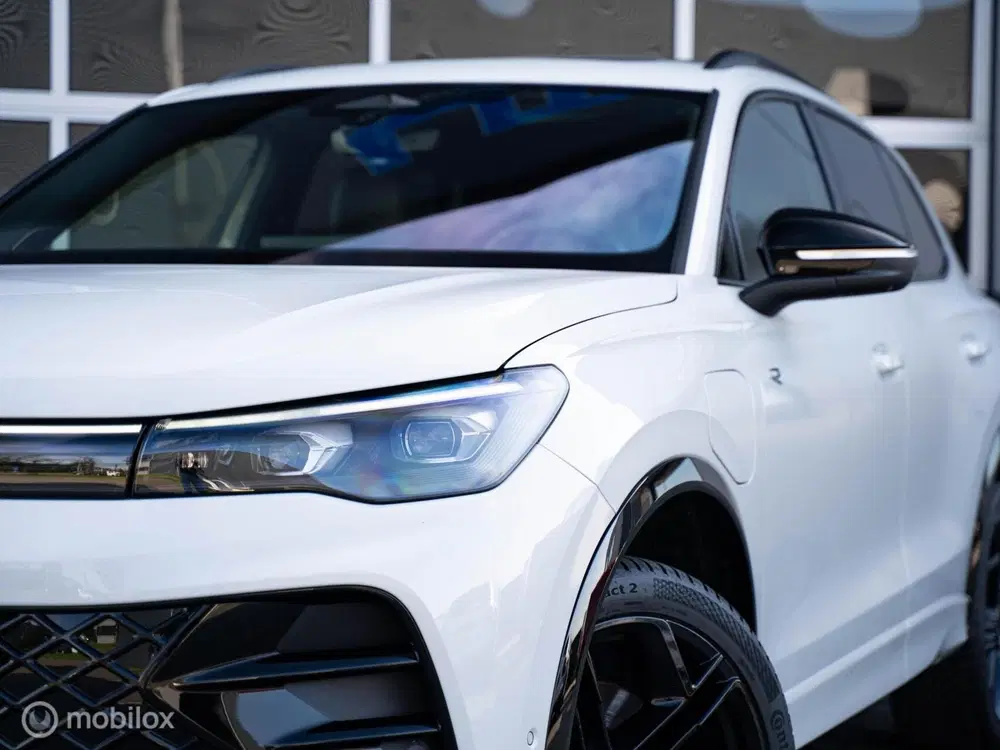 Volkswagen Tiguan 1.5 eHybrid R-Line Pano uit 2024, foto 4