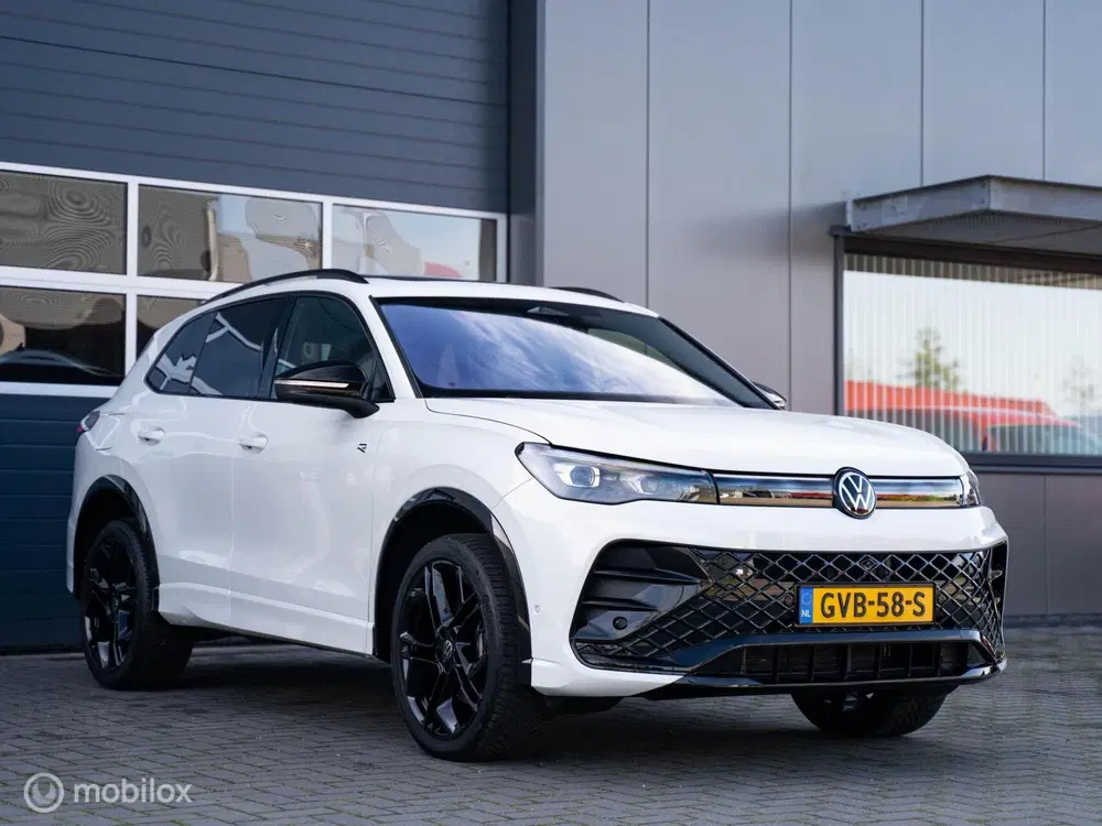 Volkswagen Tiguan 1.5 eHybrid R-Line Pano uit 2024, foto 5