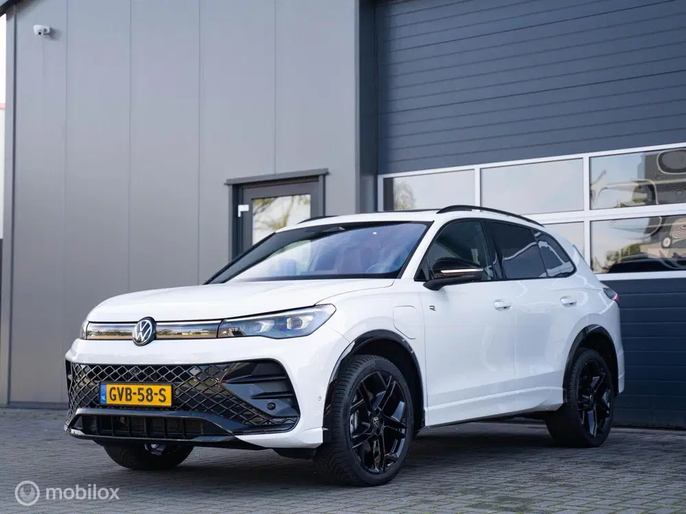 Volkswagen Tiguan 1.5 eHybrid R-Line Pano uit 2024, foto 7
