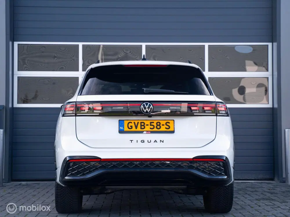 Volkswagen Tiguan 1.5 eHybrid R-Line Pano uit 2024, foto 9