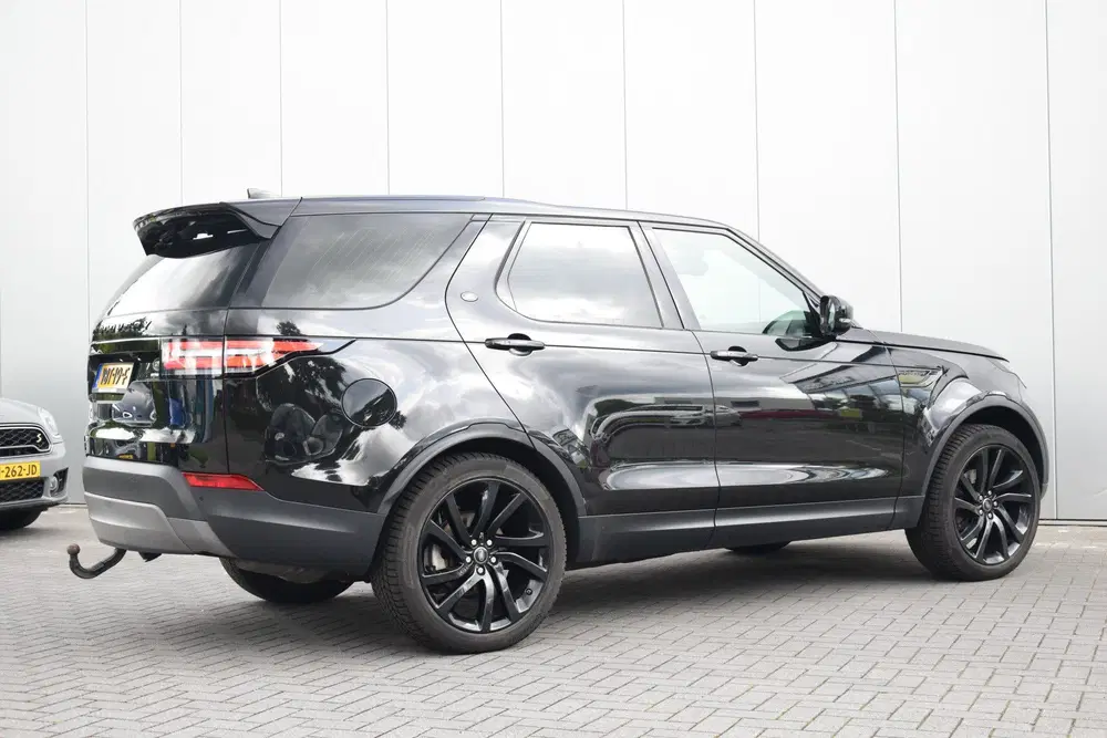 Land Rover Discovery 3.0 Td6 HSE Luxury Leer uit 2019, foto 8