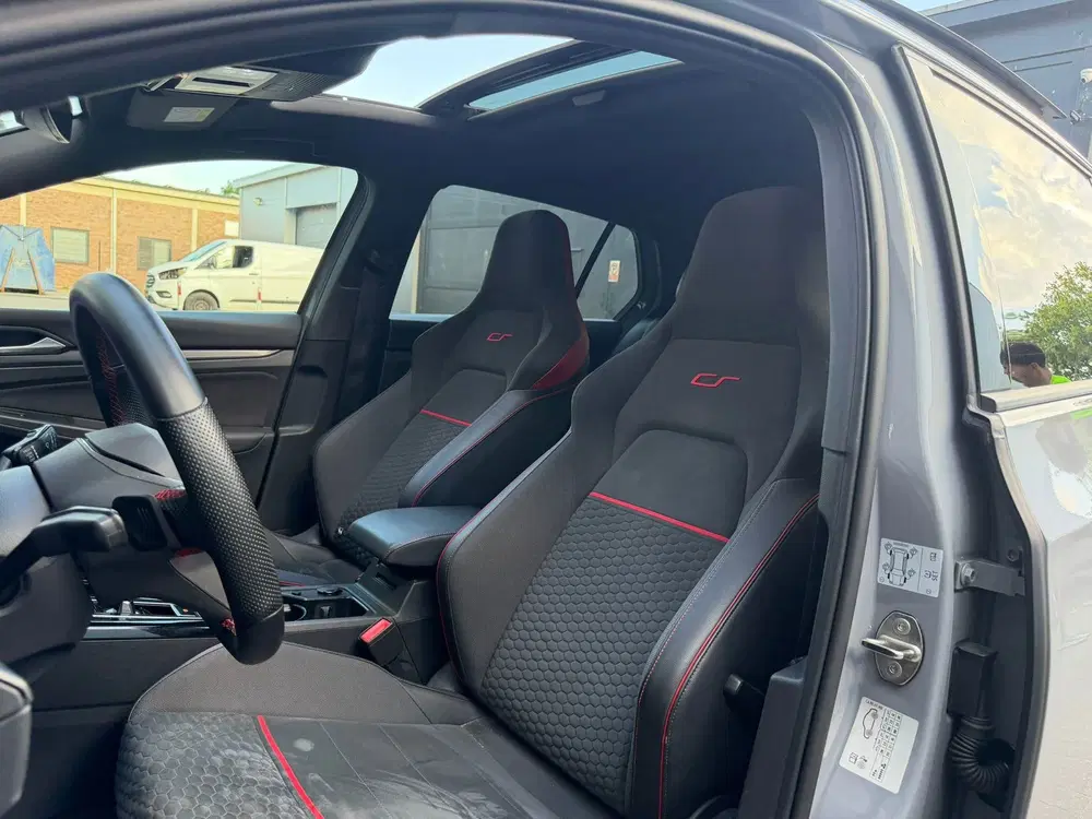 Volkswagen Golf 2.0 GTI Clubsport Matrix uit 2022, foto 14